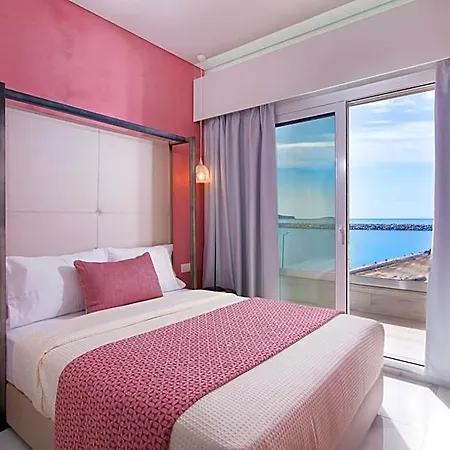 Molos Hotel *